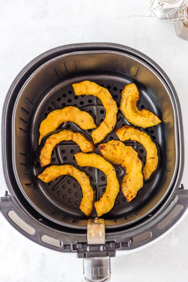 Cooked Roasted Acorn Squash in the Air Fryer  