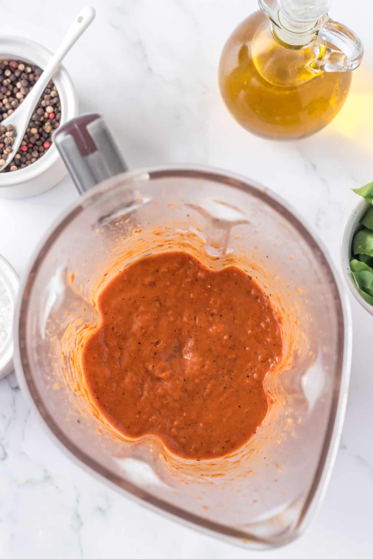 tomato purée in the blender