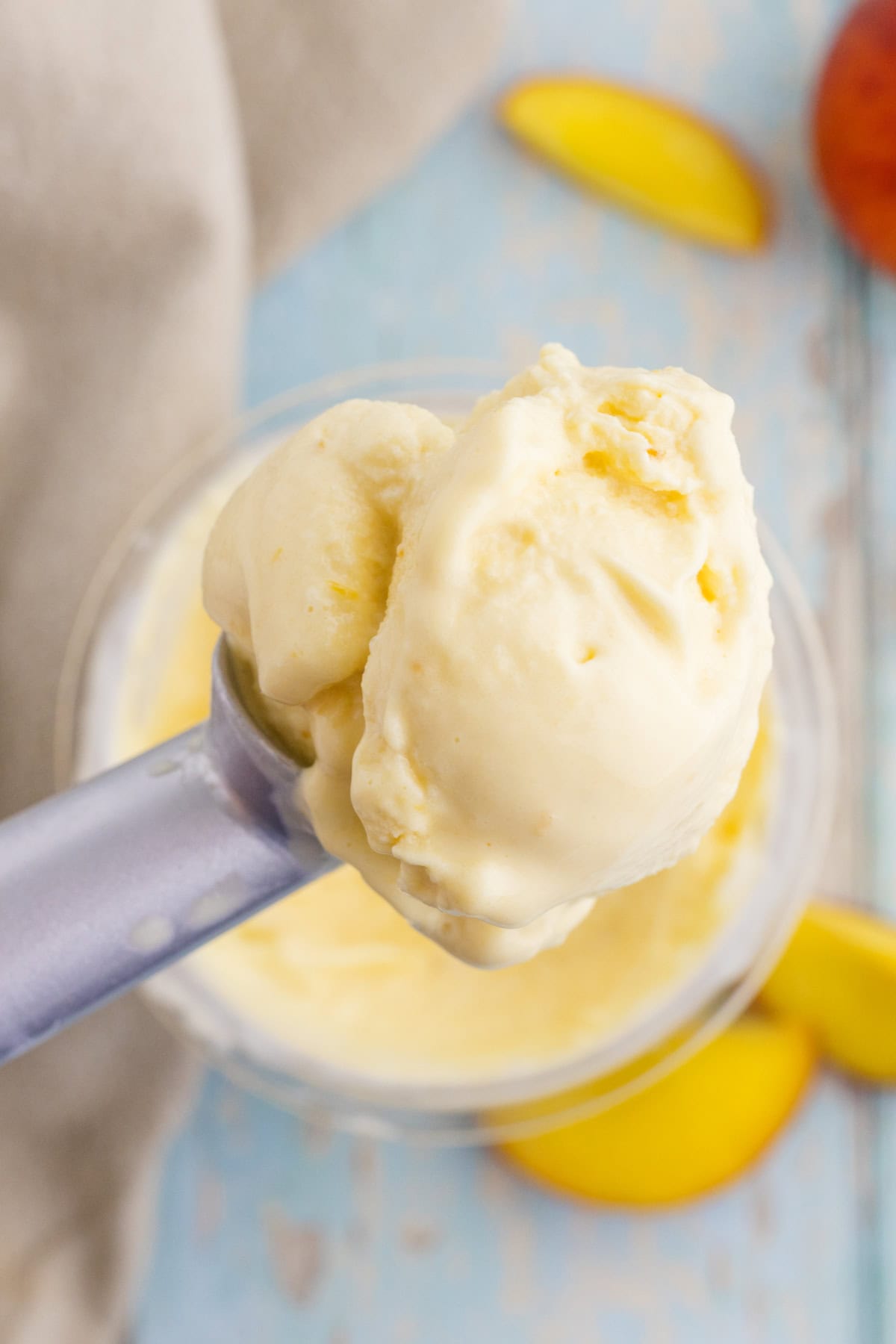 boule de yogourt glacée a la peches